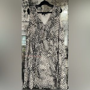 Preowned beautiful Nine West Sleeveless Black Dress Polka Dots, Size 22W